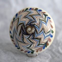 glass-bead-shield-integrative-art-nathalie-crottaz-flameworker-artist